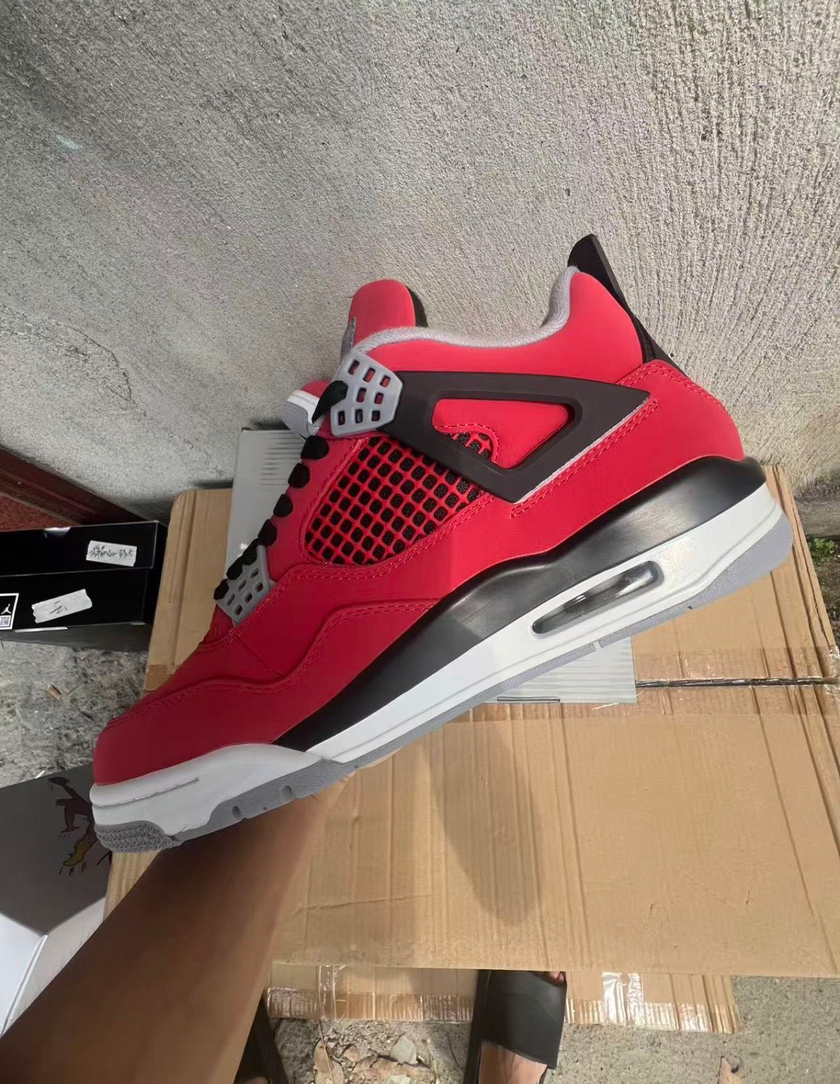 Jordan 4s