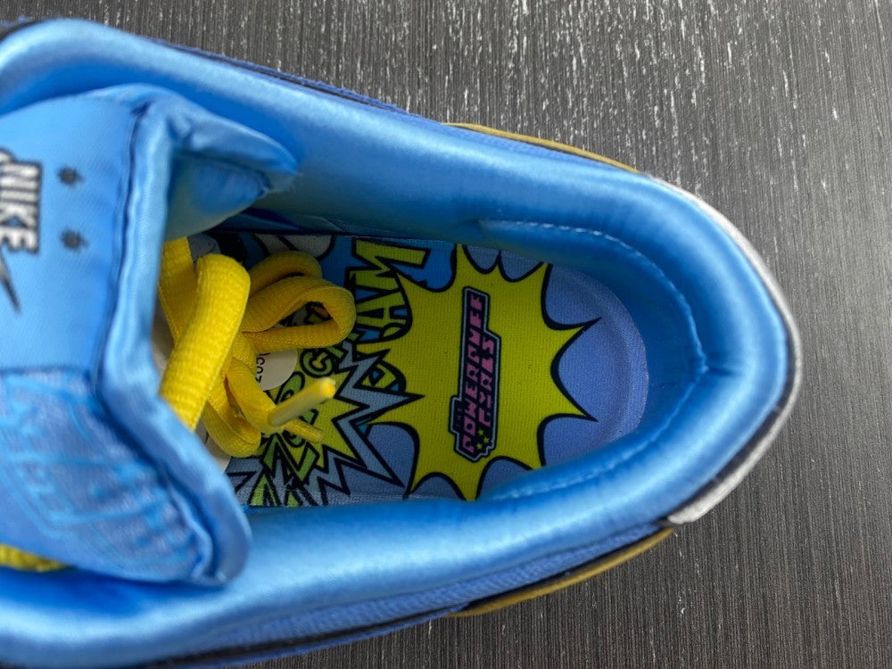 Nike SB Dunk Low x The Powerpuff Girls "Bubbles"