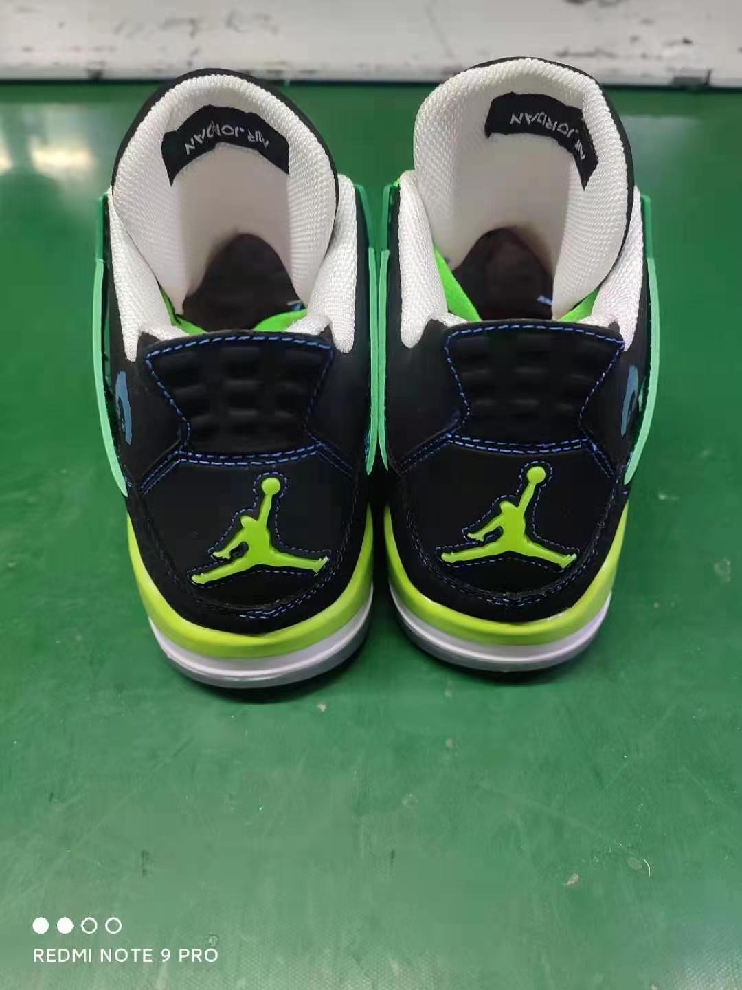 Air Jordan 4 Retro "Doernbecher