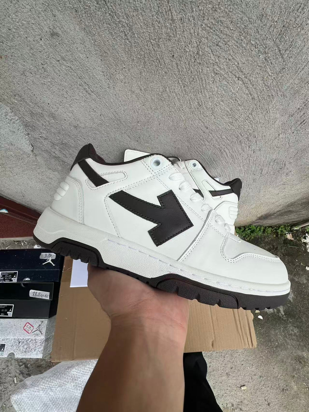 Off-White “Out Of Office” (OOO) Low-Top Sneakers