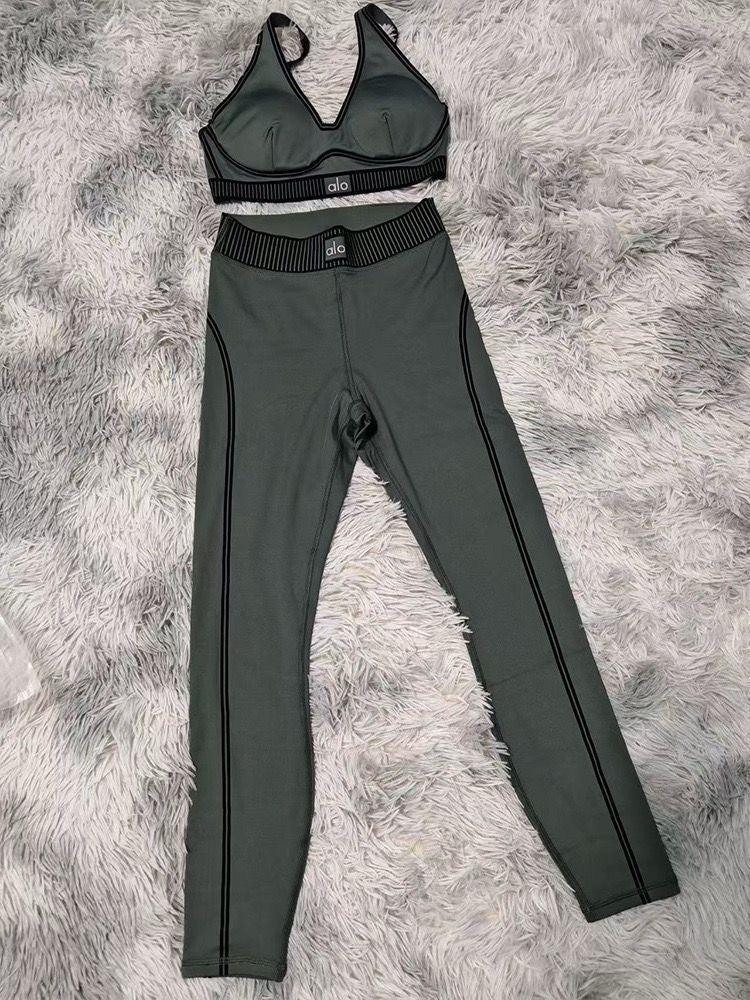 Alo Yoga Heart Throb sports bra and leggings set