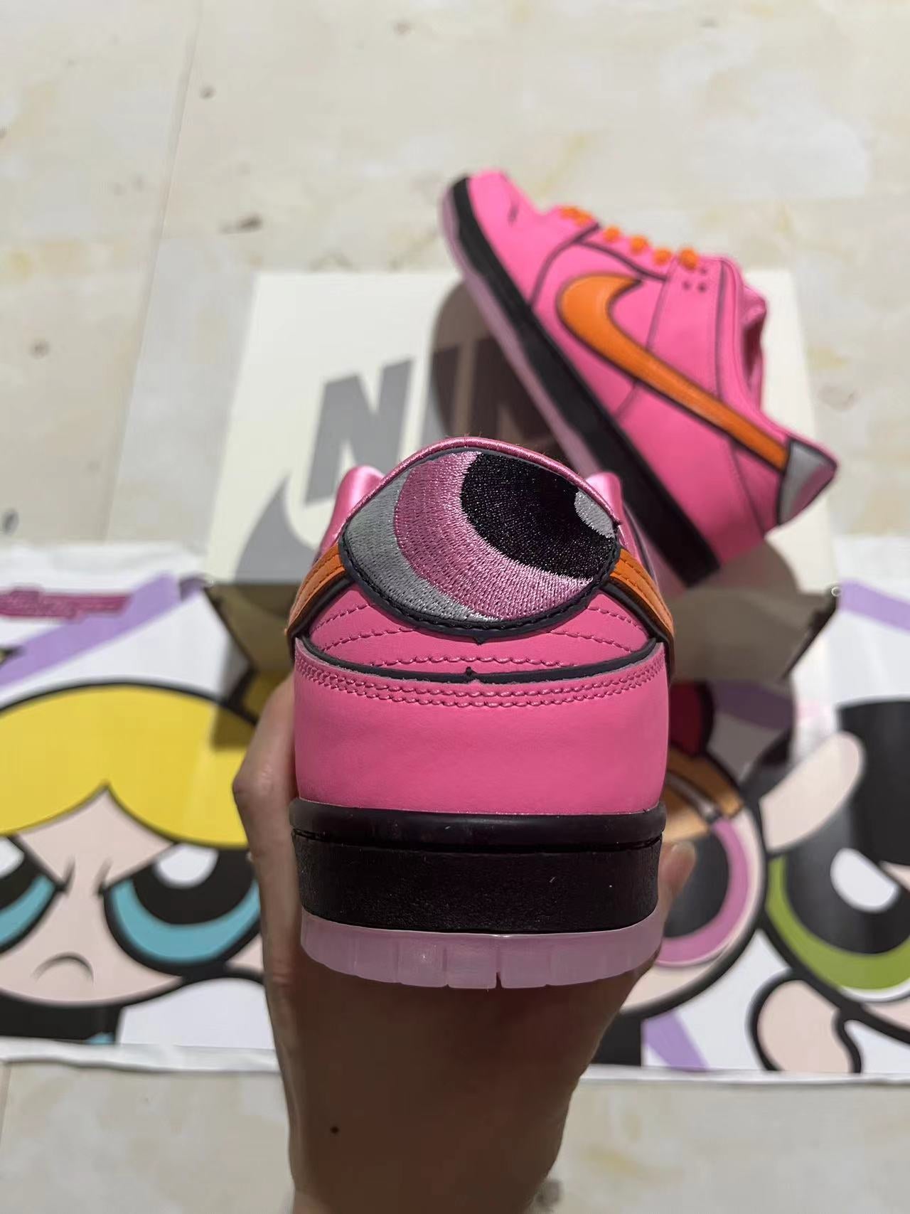 Nike SB Dunk Low "The Powerpuff Girls Blossom"
