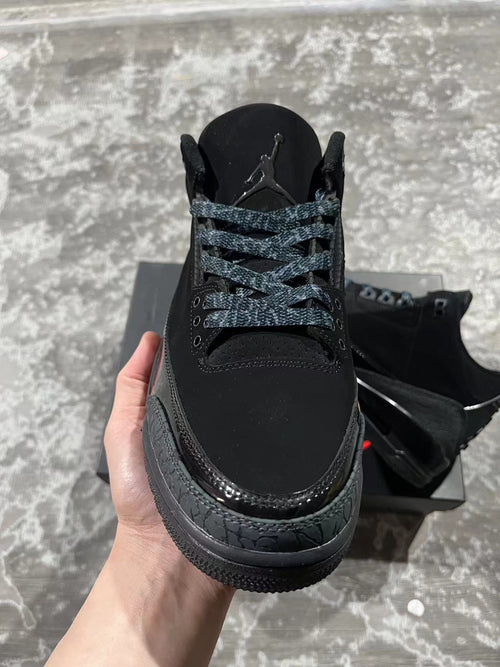 Air Jordan 3 Retro "Black Cat"