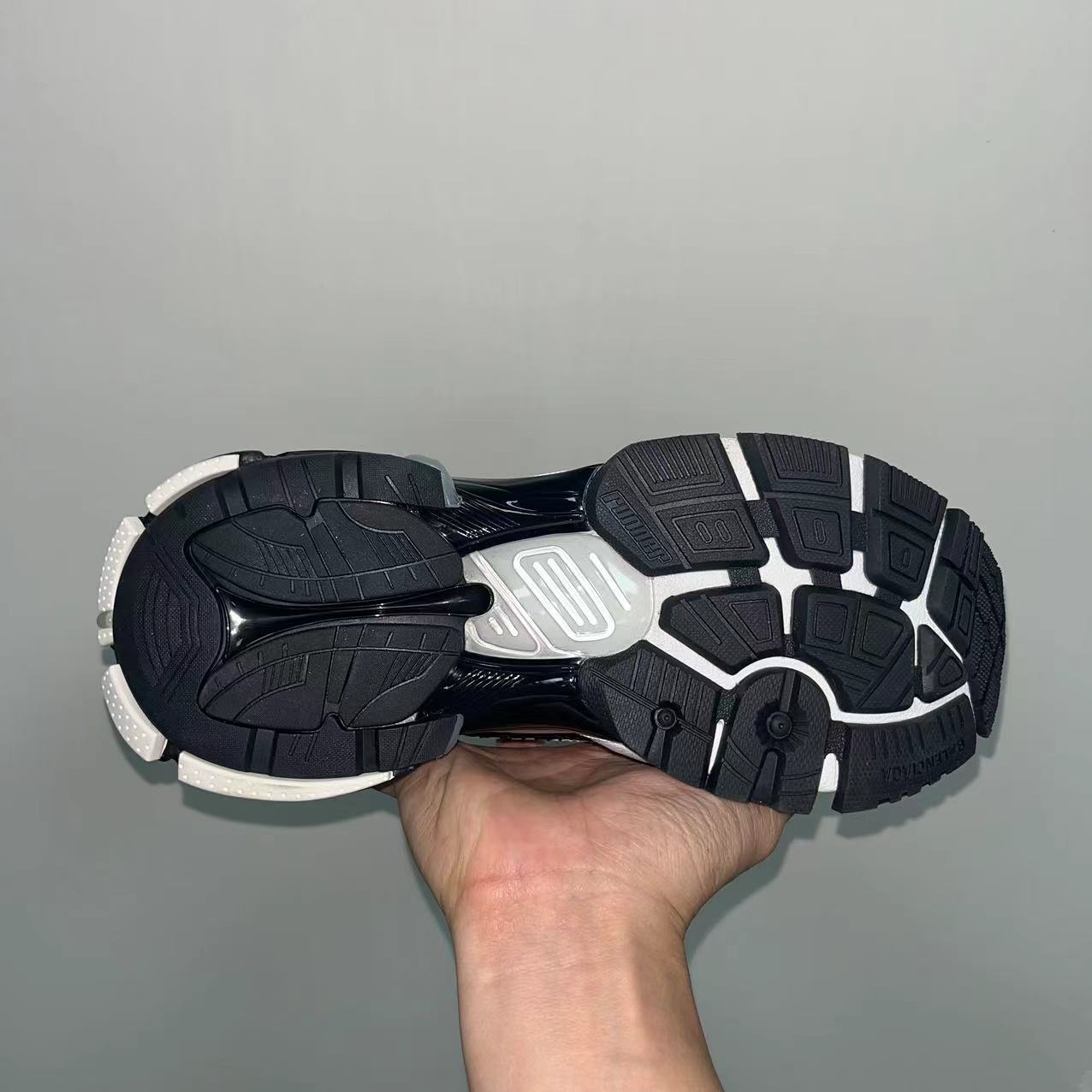 Balenciaga Runner