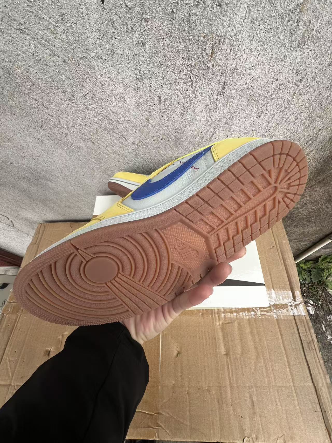 Travis Scott x Air Jordan 1 Retro Low OG "Canary"
