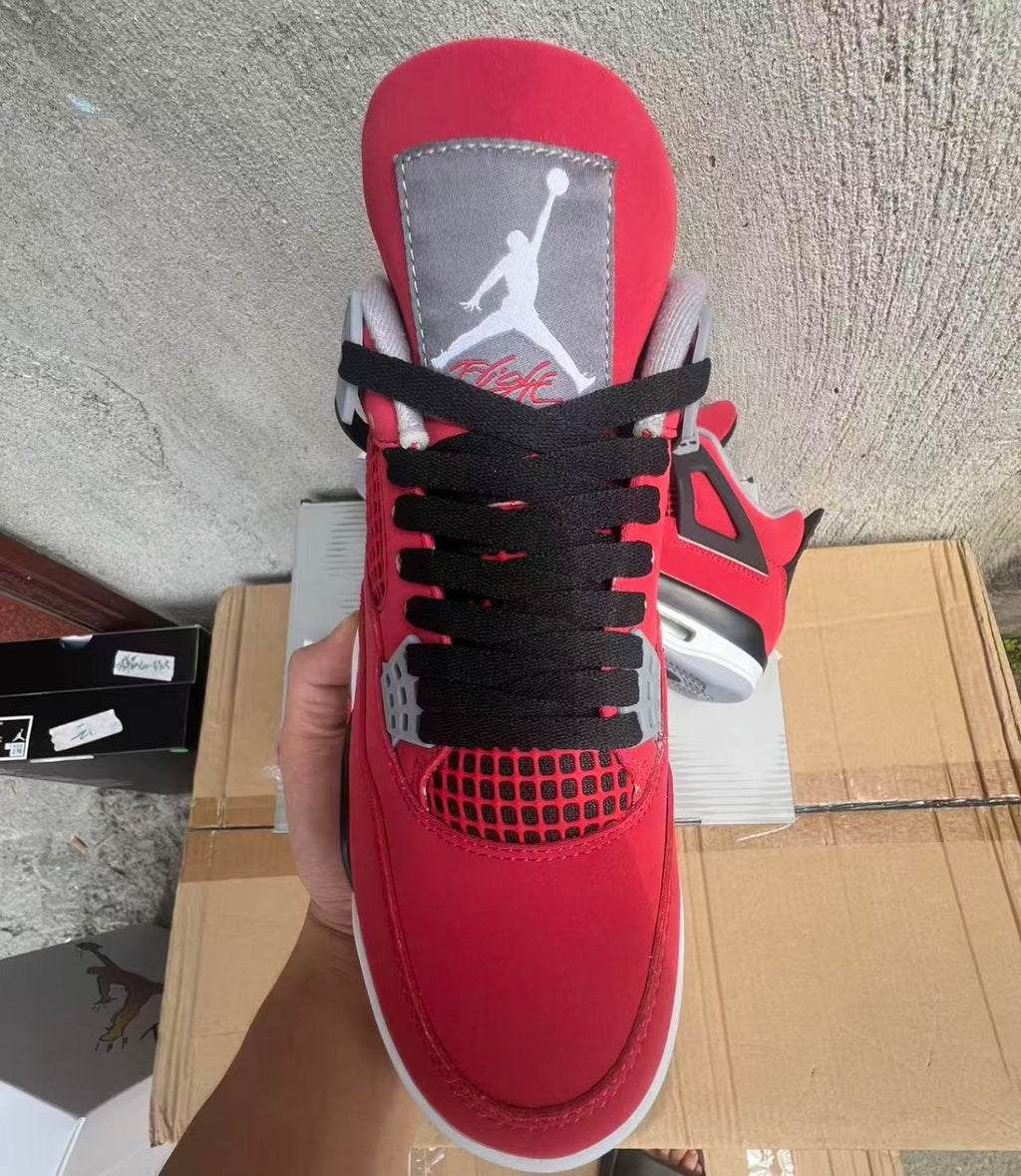 Jordan 4s