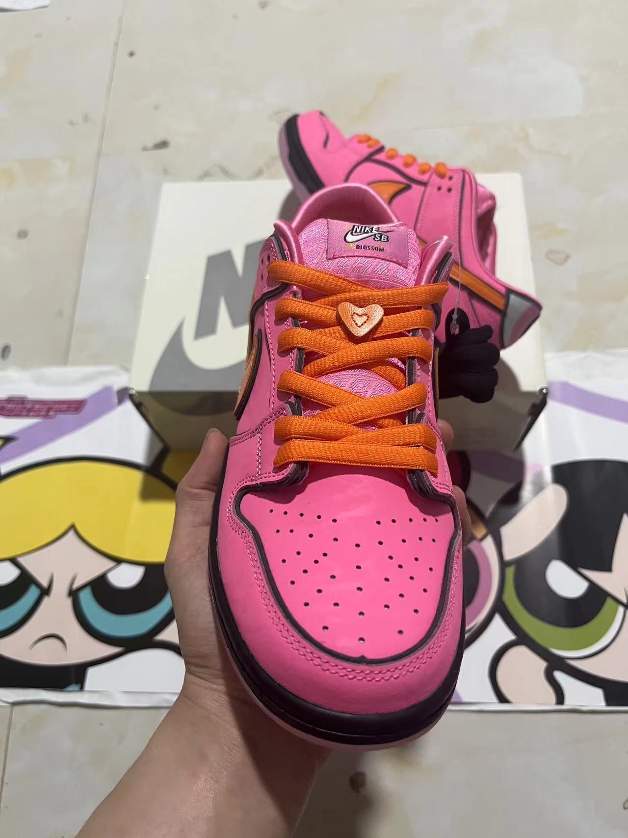Nike SB Dunk Low "The Powerpuff Girls Blossom"